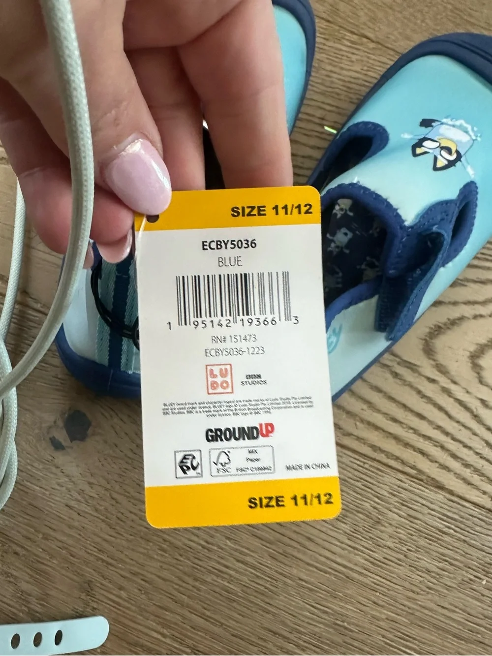 Bluey Toddler Water Shoes Aqua Blue Hook & Loop Swim Shoes Size 11/12 NWT